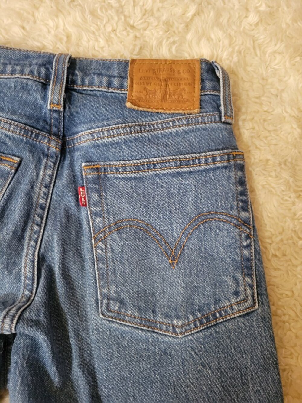 Levi's Wedgie Straight in Jazz Jive Sound Med Blue | 23 | 24" Inseam - Picture 5 of 16